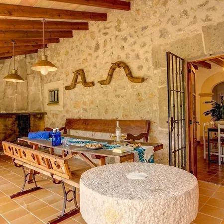 Camp Davall Villa Pollenca