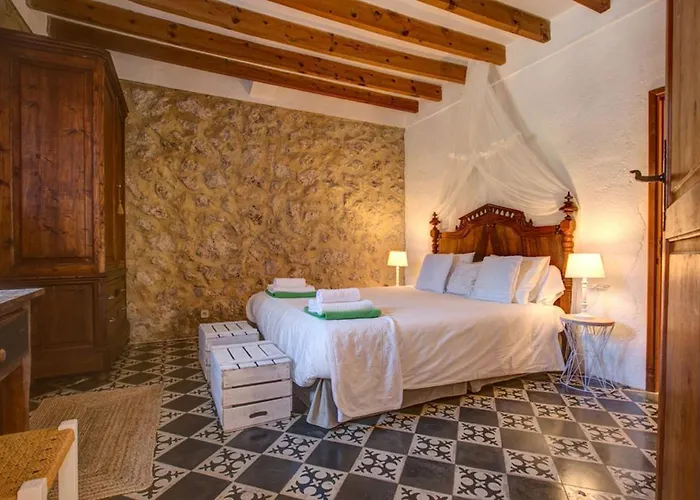 Camp Davall By Vintage Travel * Pollença