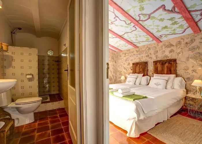 Camp Davall By Vintage Travel Villa