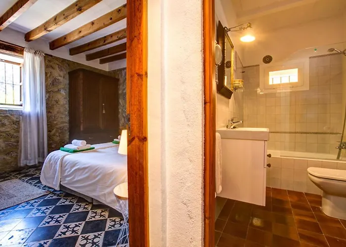 Camp Davall By Vintage Travel Villa Pollença