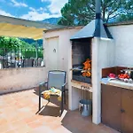 Camp Davall Villa