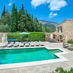 Camp Davall Villa Pollenca