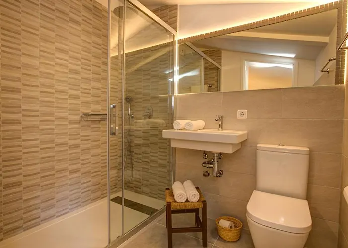 Camp Davall By Vintage Travel * Pollensa