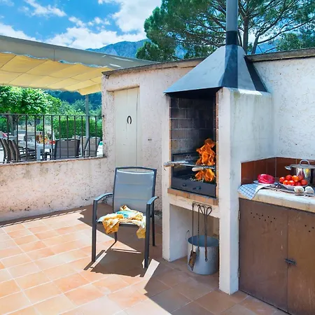 Camp D'avall By Vintage Travel Villa